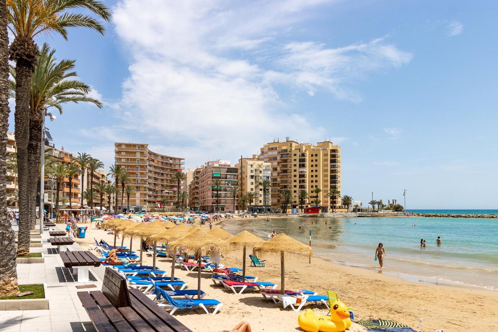Apartment Near Beach, Playa Del Cura Torrevieja Bagian luar foto