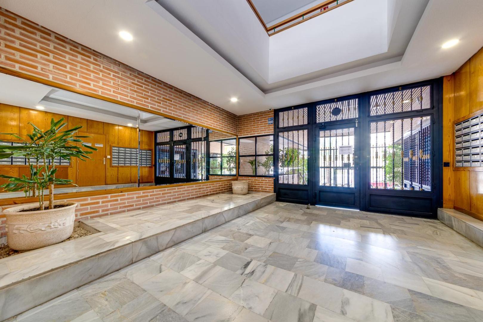 Apartment With Pool Near Beach, Playa Del Cura Torrevieja Bagian luar foto