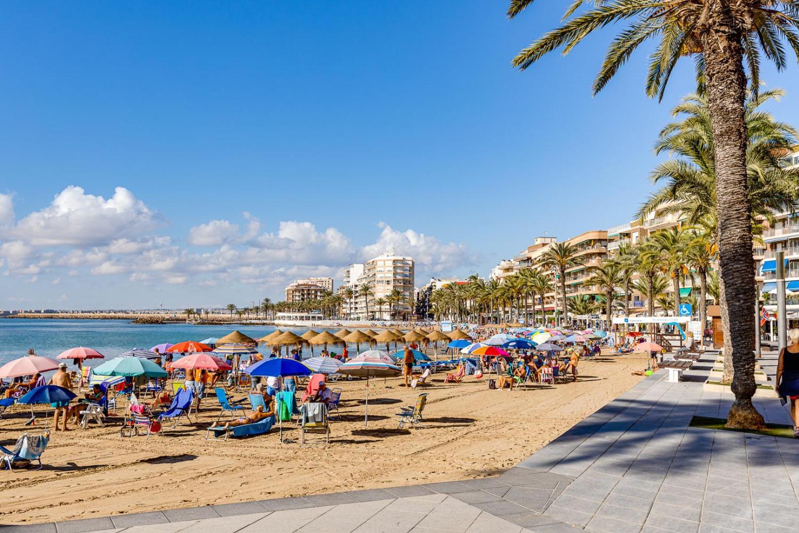 Apartment Near Beach, Playa Del Cura Torrevieja Bagian luar foto