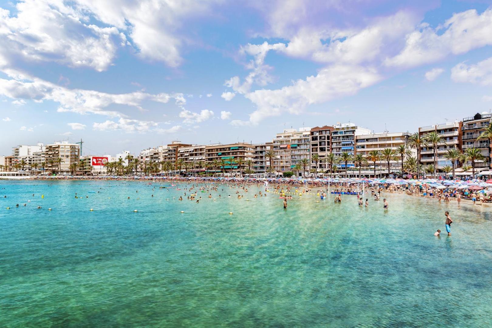 Apartment Near Beach, Playa Del Cura Torrevieja Bagian luar foto